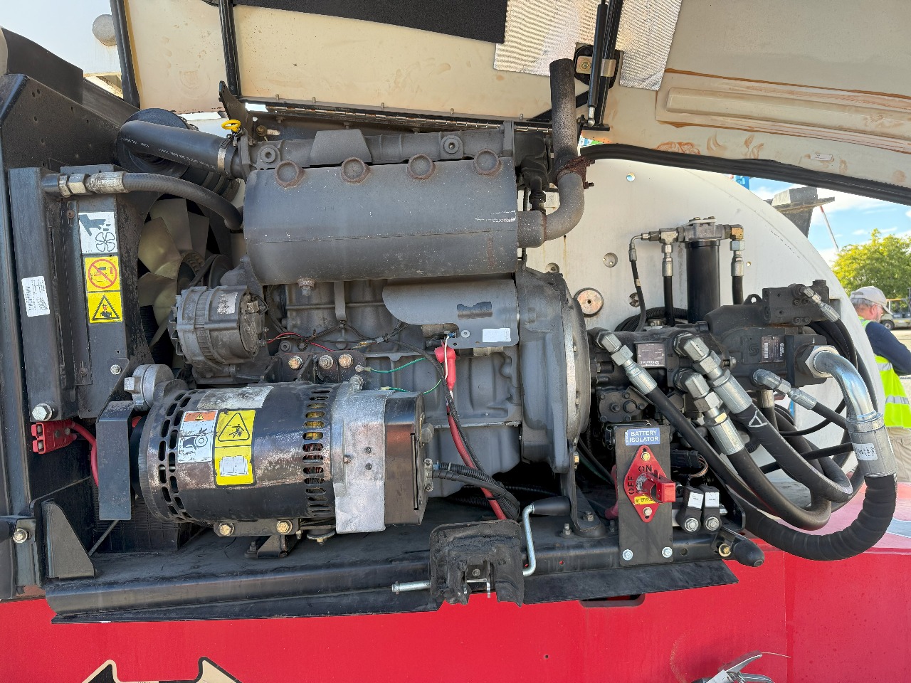 Sold - Articulated Boom Lift - View 3